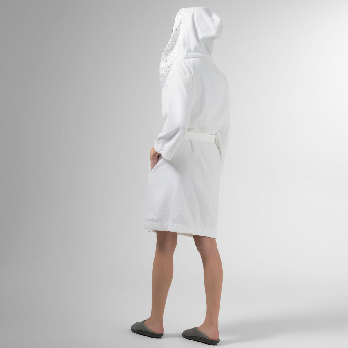 03 07 0040 Roupao Serene Branco 1011 016